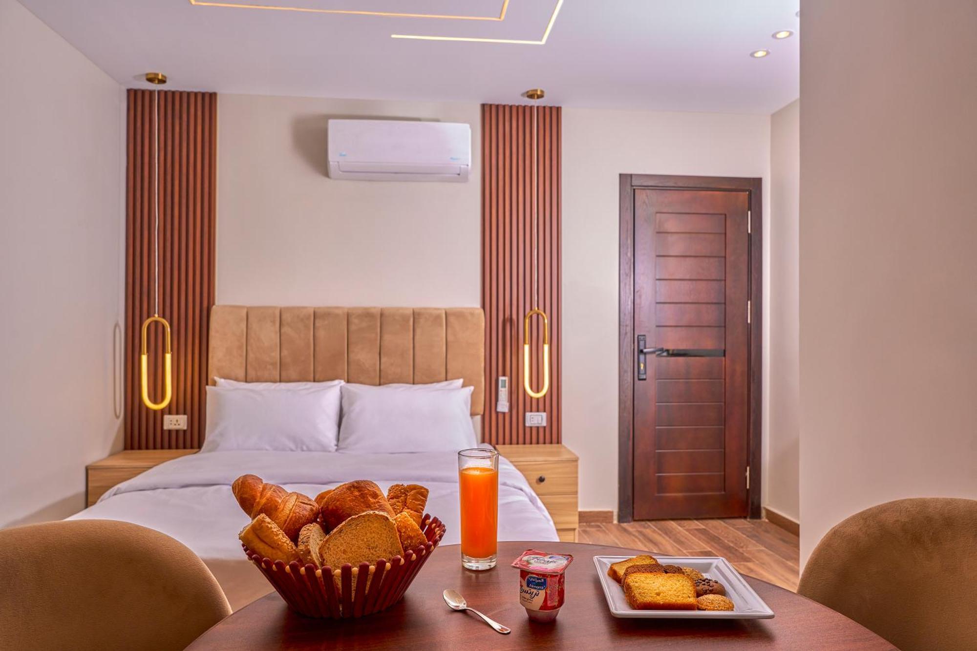 Rotana Pyramids View Hostel Nazlet el-Sîsi Екстериор снимка