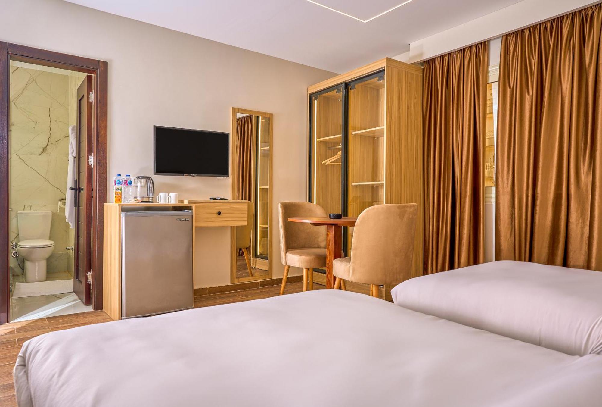 Rotana Pyramids View Hostel Nazlet el-Sîsi Екстериор снимка