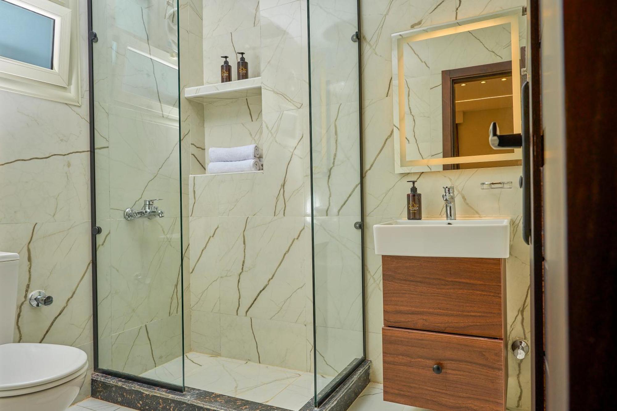 Rotana Pyramids View Hostel Nazlet el-Sîsi Екстериор снимка
