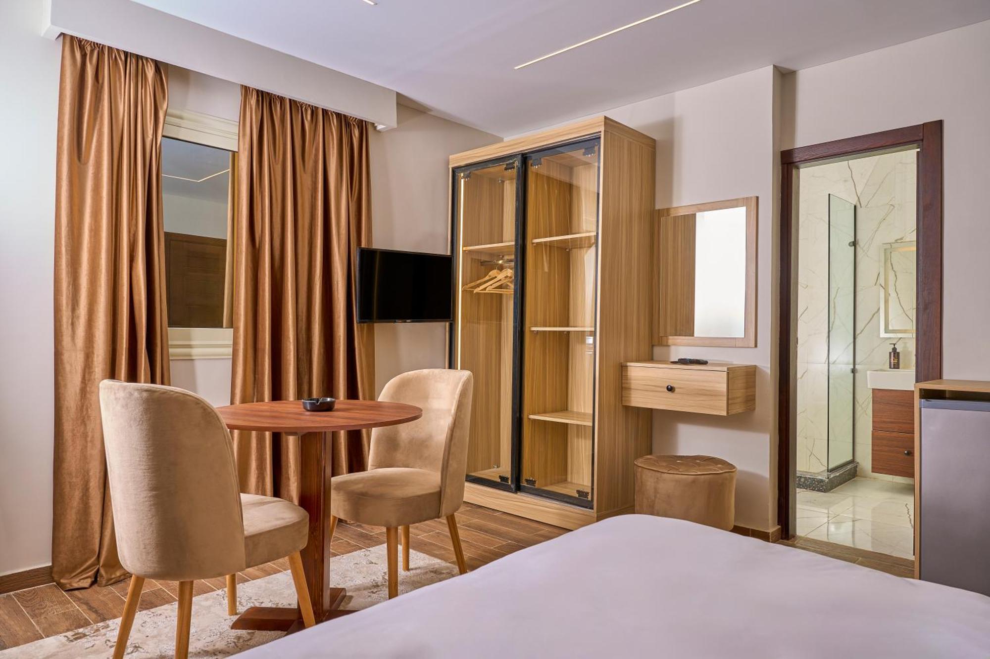 Rotana Pyramids View Hostel Nazlet el-Sîsi Екстериор снимка